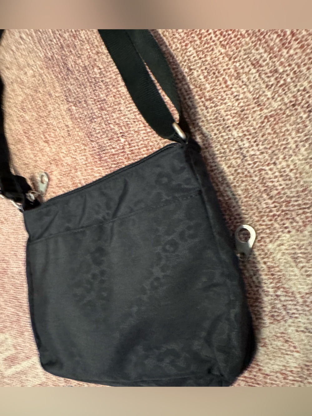 Baggallini black subtle leopard print crossbody travel bag like new - Picture 9 of 12